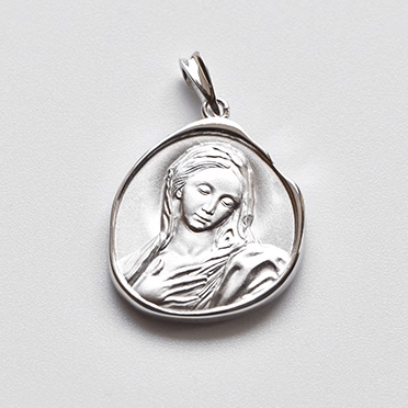 Christianartworkshop Halskette mit Gebetsmedaillon aus antikem Emaille-Silber – ein Anhänger der Hingabe und Eleganz - Unsere Liebe Frau - image 1