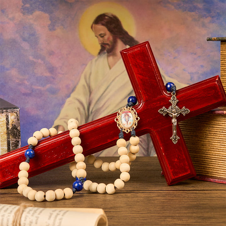 Christianartworkshop Rosenkranz „Unsere Liebe Frau und Kruzifix“ aus 10 mm handgefertigten Holzperlen aus Lapislazuli, Vaterunser-Perlen