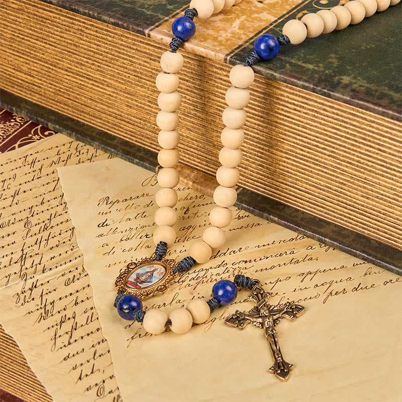 Christianartworkshop Rosenkranz „Unsere Liebe Frau und Kruzifix“ aus 10 mm handgefertigten Holzperlen aus Lapislazuli, Vaterunser-Perlen