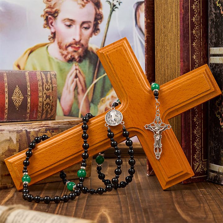 Christianartworkshop St. Benedikt und Kruzifix aus 8 mm Obsidian und Jade, handgefertigter Rosenkranz aus Perlen – Glaube und heilige Verbindung - image 10