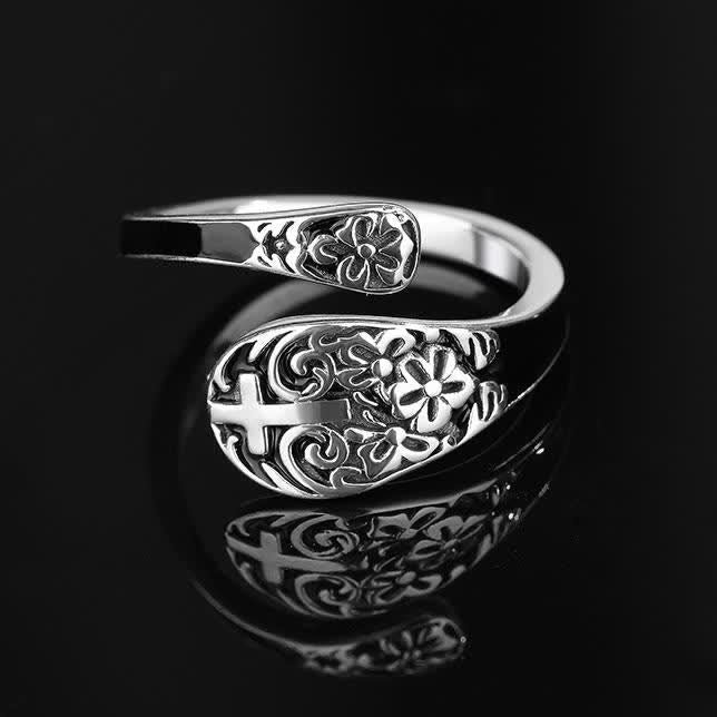 Christianartworkshop Verstellbarer Ring aus 925er Sterlingsilber mit graviertem Kreuz – Eleganz in Hingabe