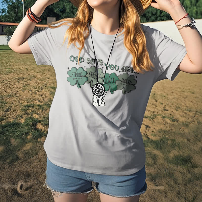 Christianartworkshop Göttliches Kleeblatt: Glaubensinspiriertes T-Shirt mit Gottes Verheißungen - image 1