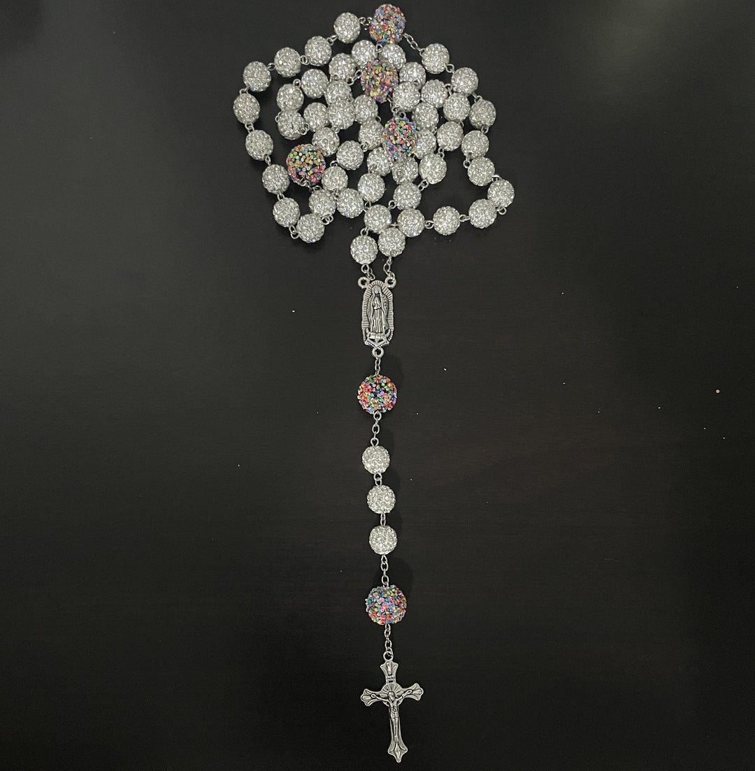 Christianartworkshop Rosenkranz „Unsere Liebe Frau von Guadalupe“ und Kruzifix, 10 mm rund, weiße Strasssteine, Legierung