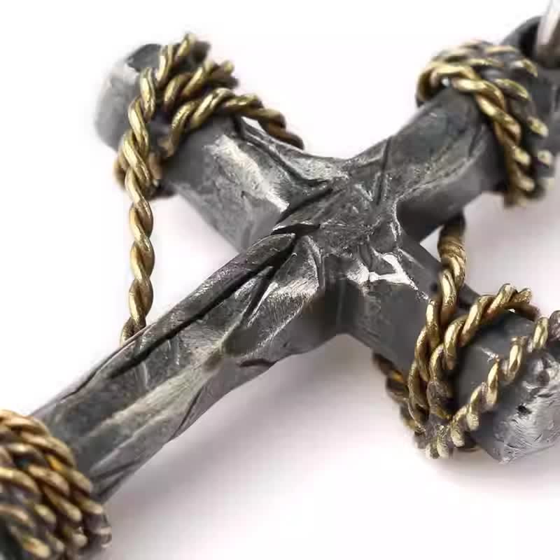 Christianartworkshop Exquisite Halskette aus 925er Sterlingsilber und Messing mit geschmiedetem Seilkreuz - image 2