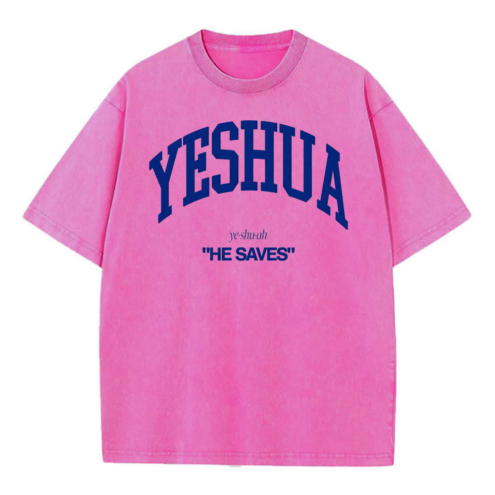Christianartworkshop Yeshua "Er rettet" gewaschenes T-Shirt