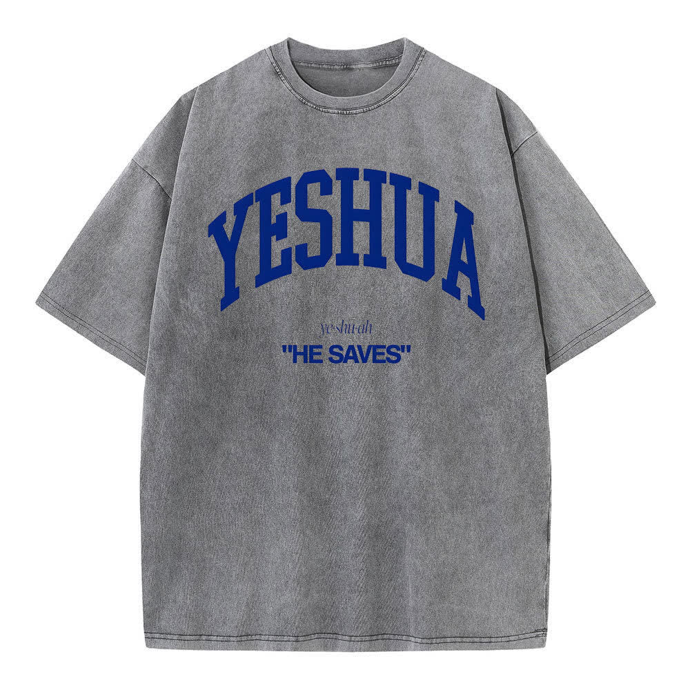 Christianartworkshop Yeshua "Er rettet" gewaschenes T-Shirt