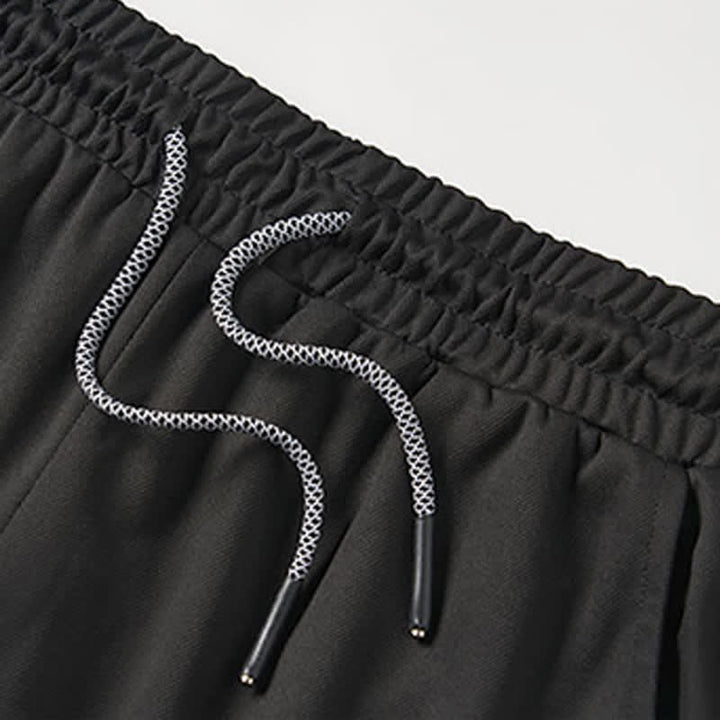 Christianartworkshop – Stylische schwarze Sportshorts mit geometrischem Logo