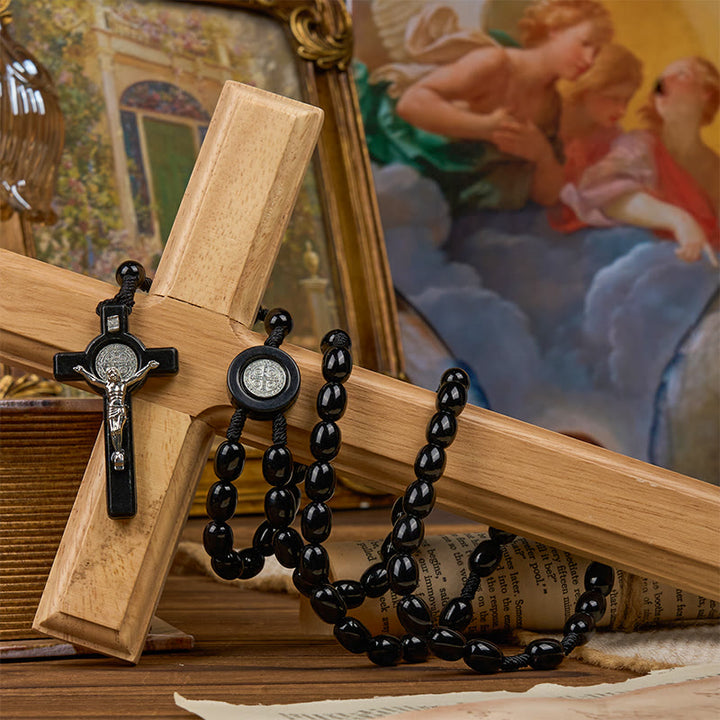 Christianartworkshop Rosenkranz mit St. Benedikt und Kruzifix, ovale Perlen, 8 x 10 mm, drei zeitlose Farben - image 9