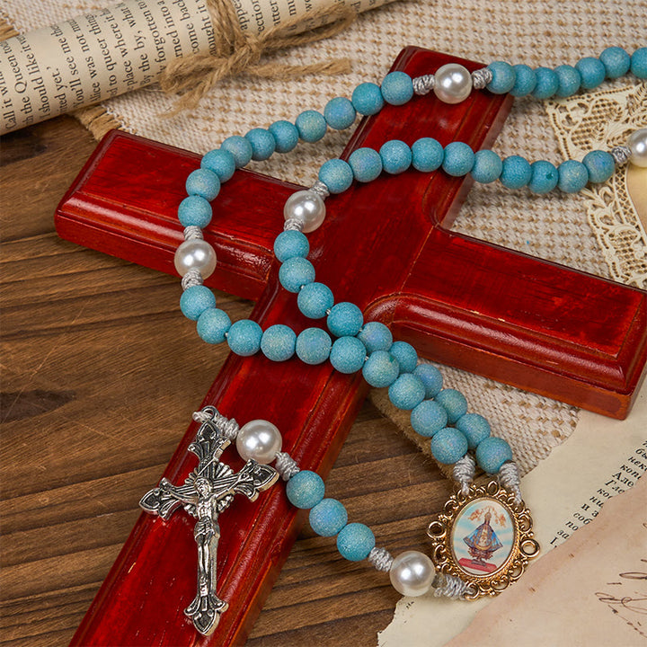 Christianartworkshop Rosenkranz „Unsere Liebe Frau und Kruzifix“ aus 8 mm funkelnden Glasperlen in Sandoptik, handgefertigt
