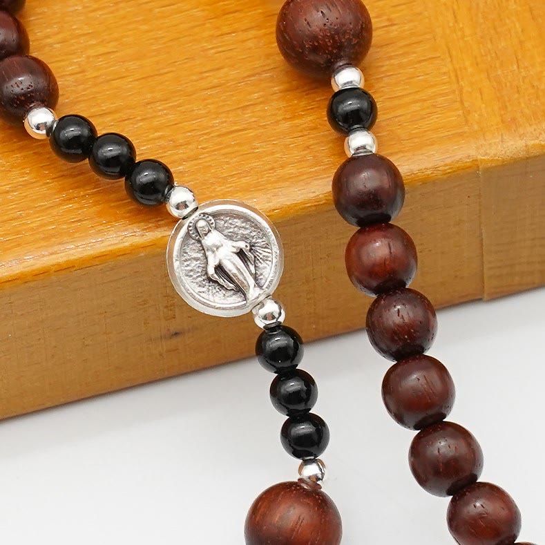 Christianartworkshop 6 mm Rosenholz Dreikreis Elastisches Armband Göttliche Rosenkranzperlen