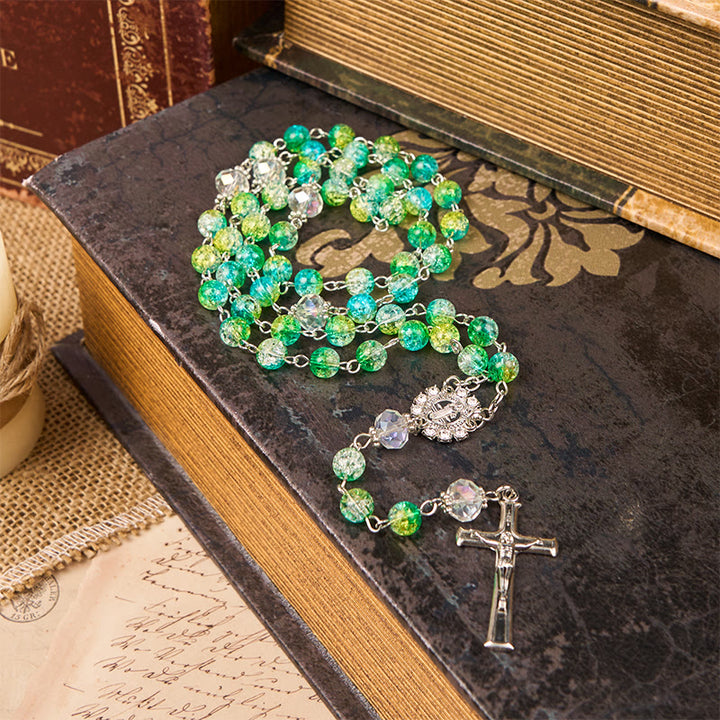 Christianartworkshop St. Benedikt-Medaille und Kruzifix aus 8 mm rundem Rosenkranz mit grünem Edelstein