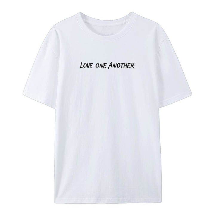 Christianartworkshop Baumwoll-T-Shirt „Love One Another“