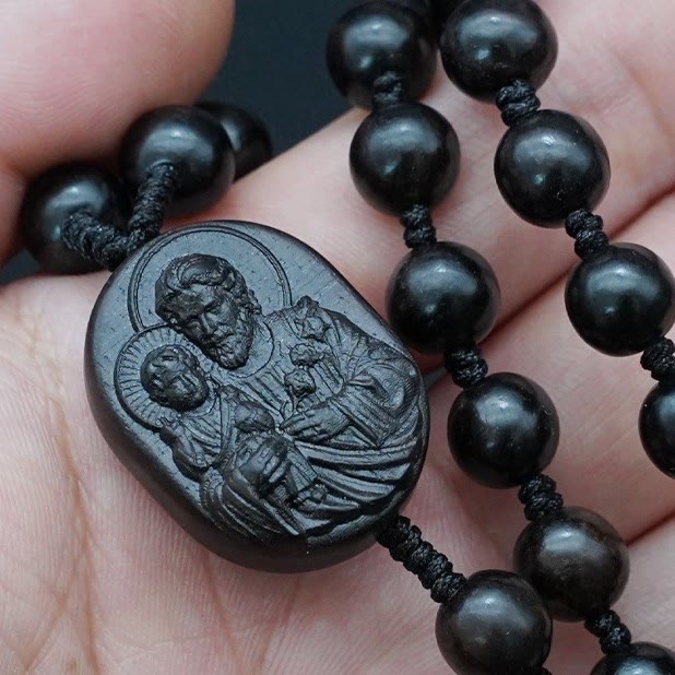 Christianartworkshop Olivenholzperlen Kruzifix Gebetsrosenkranz