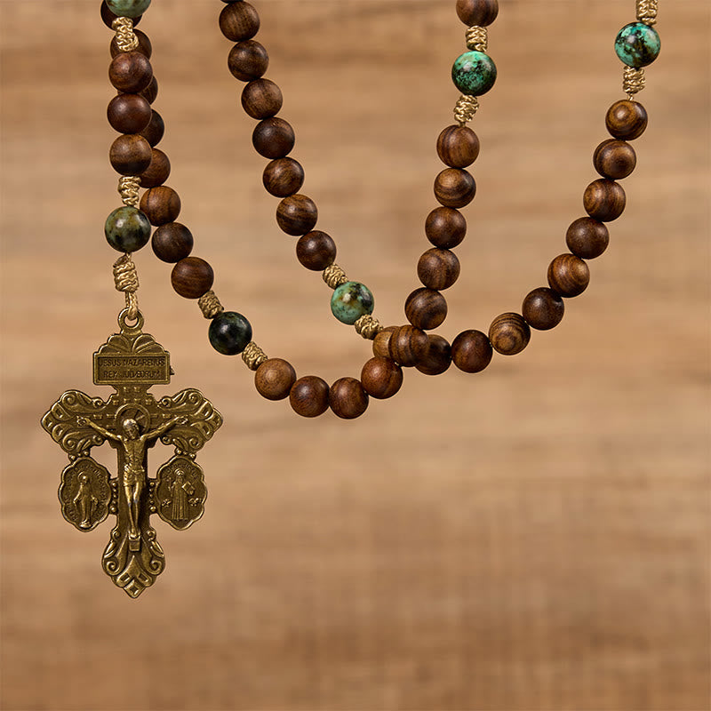 Christianartworkshop Rosenkranz Heilige Familie & Kruzifix aus 8 mm handgefertigtem Kiefernholz & afrikanischem Türkis