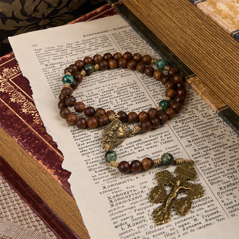 Christianartworkshop Rosenkranz Heilige Familie & Kruzifix aus 8 mm handgefertigtem Kiefernholz & afrikanischem Türkis