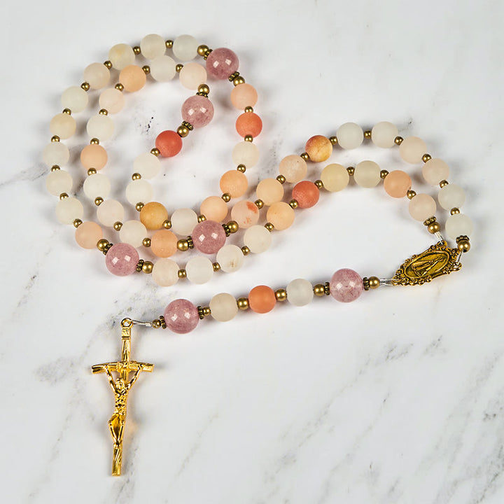 Christianartworkshop Rosenkranz „Unsere Liebe Frau und Kruzifix“ aus 8 mm handgefertigtem rosa Aventurin und Erdbeerquarz