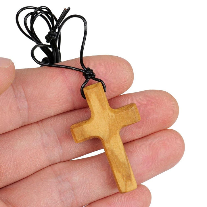 Christianartworkshop Handgefertigte Halskette mit Kreuz aus Olivenholz: Ein Symbol des Glaubens und der Handwerkskunst