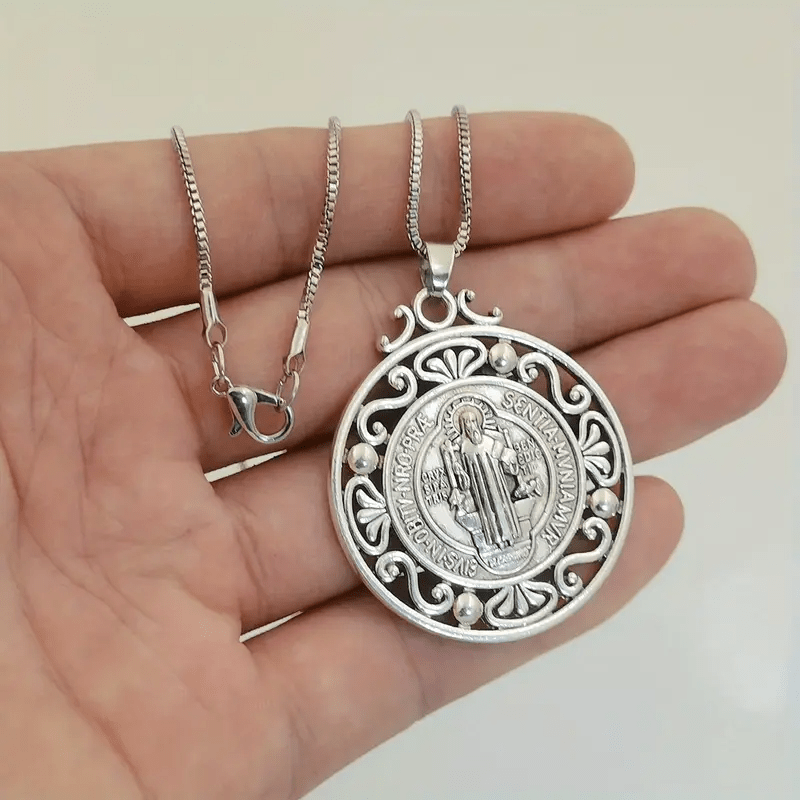 Christianartworkshop St. Benedikt-Medaille, exquisite Halskette: Ein Symbol des Glaubens und des Schutzes