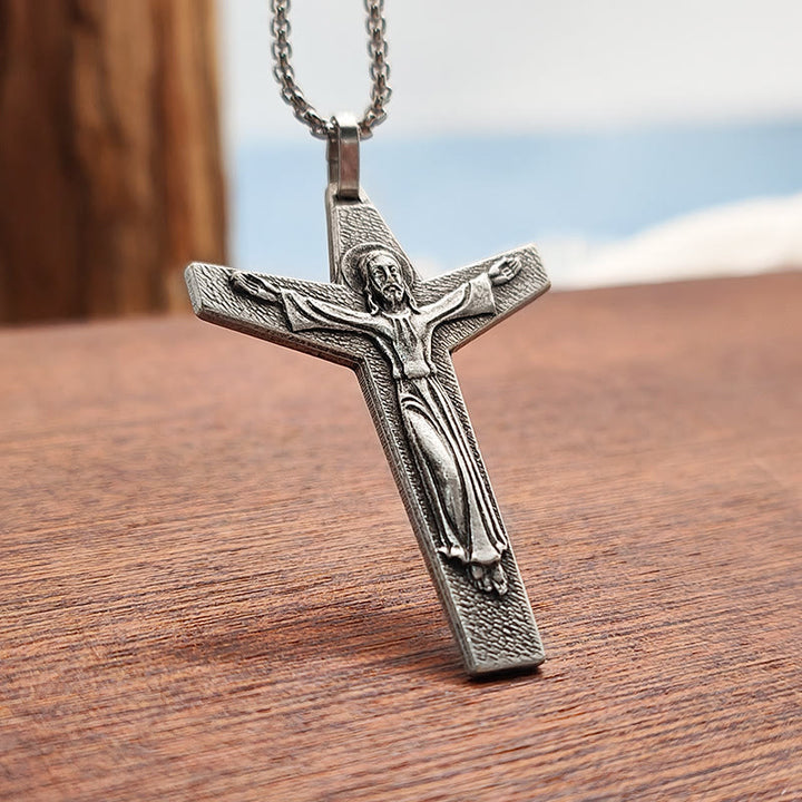 Christianartworkshop Glaube und Mut Kreuz Kruzifix Halskette: Ein Symbol der Widerstandsfähigkeit