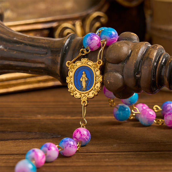 Christianartworkshop Divine Harmony Handgefertigter Blumenrosenkranz: Wundertätige Medaille und Kruzifix, 8 mm, Blau und Lila