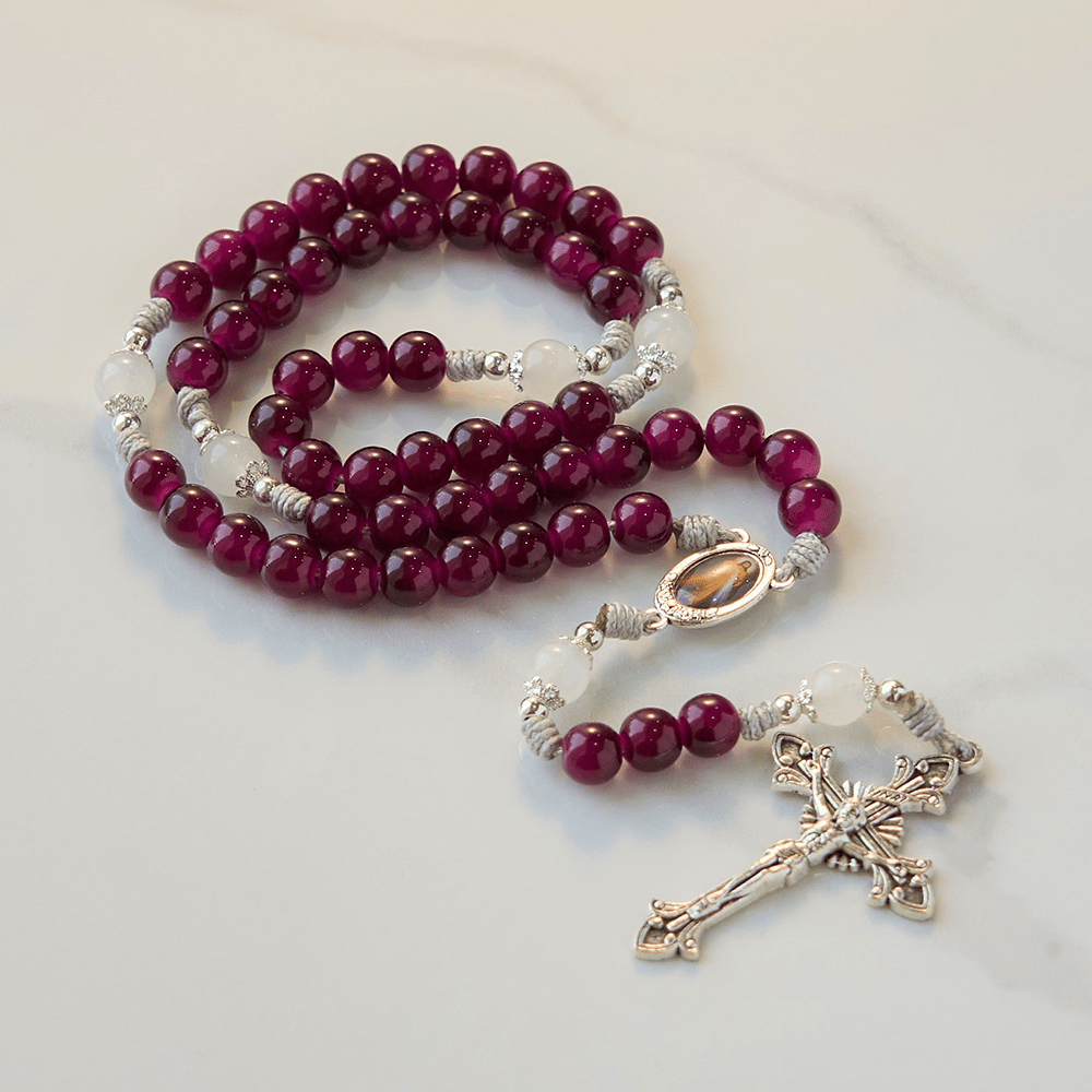 Christianartworkshop Rosenkranz mit Göttlicher Barmherzigkeit und Kruzifix aus 8 mm Granat-Chalcedon – handgefertigte göttliche Perlen