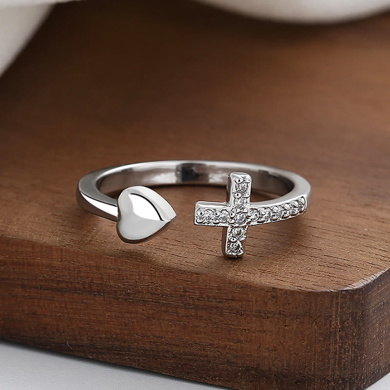 Christianartworkshop 3-farbiger Ring mit Herz- und Kreuzsymbol, minimalistisch, verstellbar - Silber (Geeignet für US-Größen 6-9) - image 0