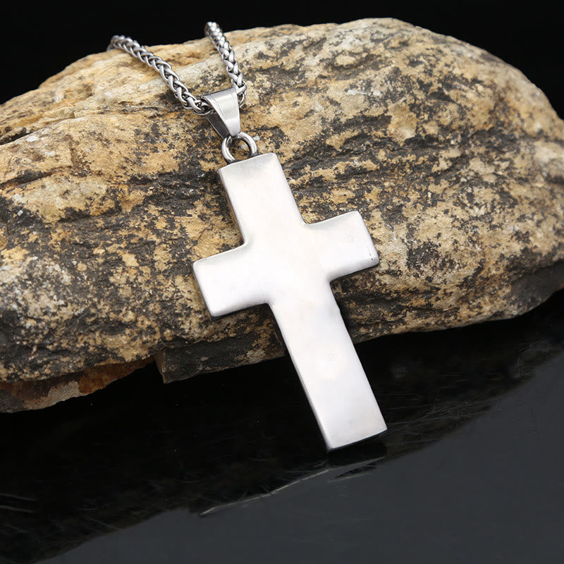 Christianartworkshop Halskette mit Kreuz „Hände der Erlösung“: Ein Testament der göttlichen Rettung