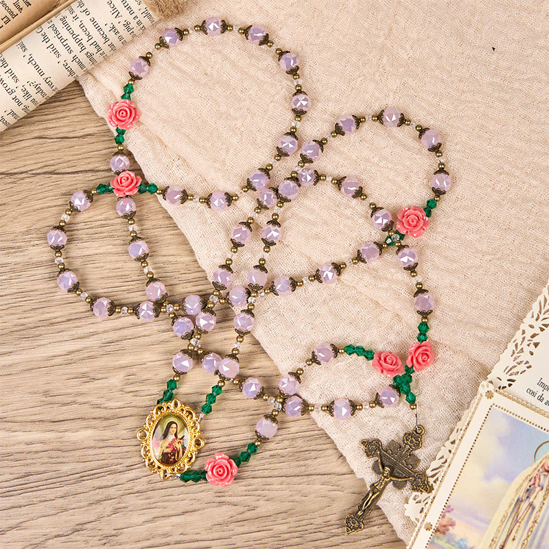 Christianartworkshop Handgefertigter Rosenkranz aus floralem Kristall: Hellrosa Perlen, Blüte der Anmut, Eleganz und Hingabe