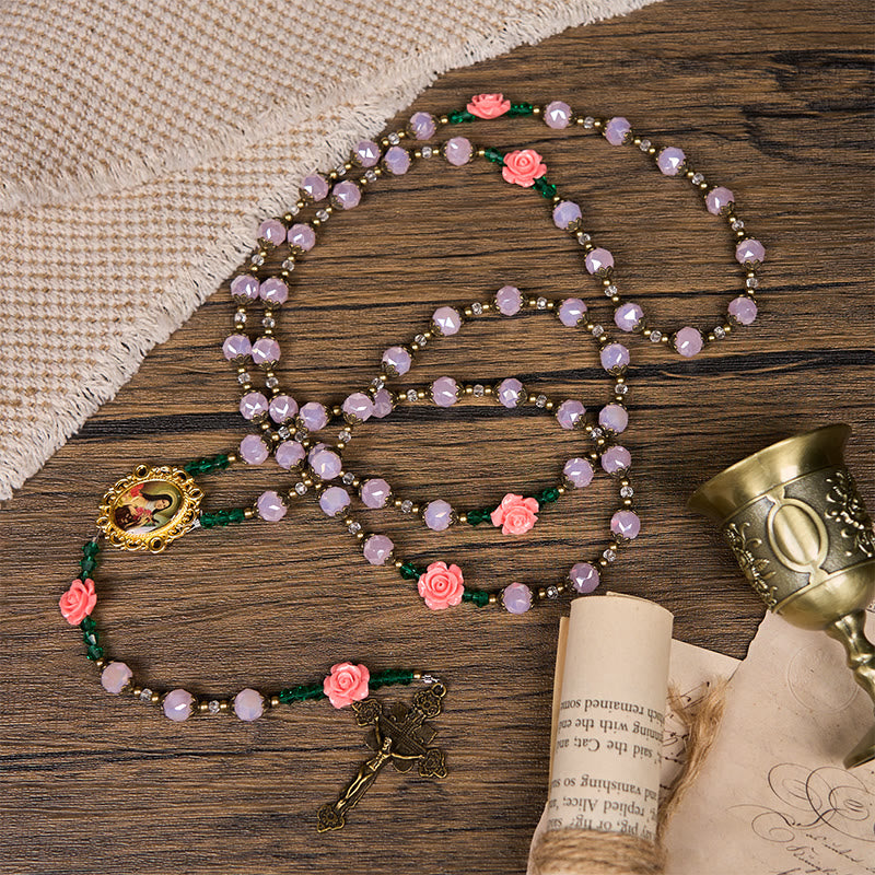 Christianartworkshop Handgefertigter Rosenkranz aus floralem Kristall: Hellrosa Perlen, Blüte der Anmut, Eleganz und Hingabe