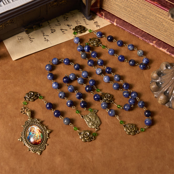Christianartworkshop Handgefertigter Rosenkranz mit Lapisperlen und Blumenmedaillon – Eine göttliche Widerspiegelung von Familie und Glauben