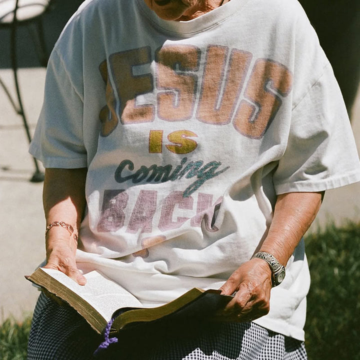 Christianartworkshop T-Shirt mit Aufschrift „Jesus is Coming Back“