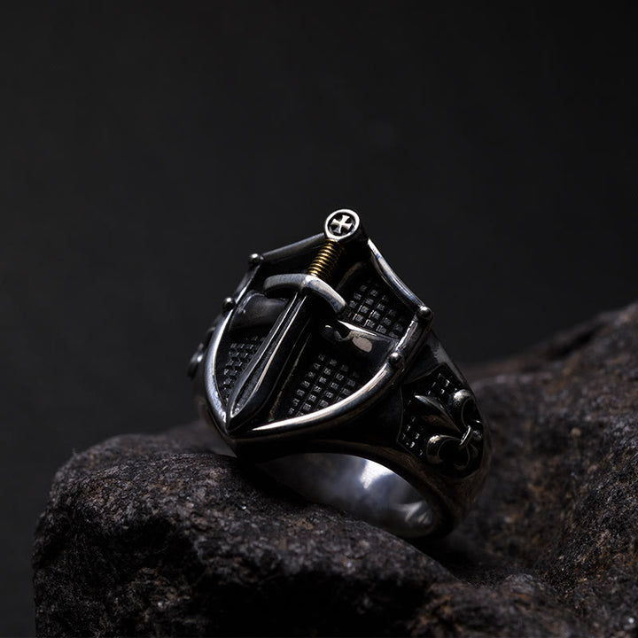 Christianartworkshop Der unsterbliche Glaubensschild-, Schwert- und Irisring: Ein Symbol des Glaubens und der Stärke