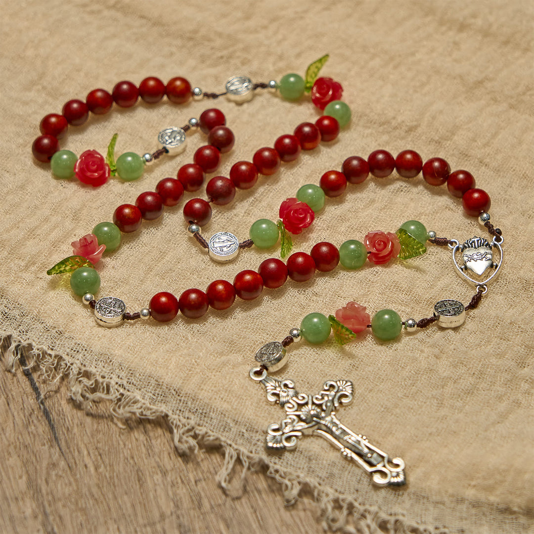 Christianartworkshop Handgefertigter Rosenkranz mit Blutdrachen-Holzperlen und Kruzifix – Ein Symbol für spirituelle Verbundenheit und Hingabe