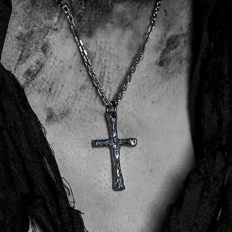 Christianartworkshop Halskette mit Kreuz im dunklen Stil aus 925er Sterlingsilber: Ein Symbol des Glaubens - image 2