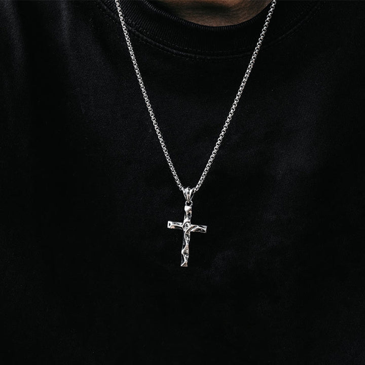 Christianartworkshop Kreuzkette aus 925er Sterlingsilber mit zweifarbigen Zirkonia: Ein Symbol für Eleganz und göttliche Anmut - image 2