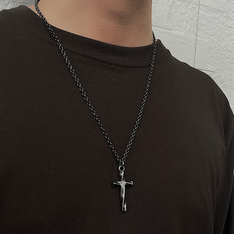 Christianartworkshop Kreuzkette aus 999er Sterlingsilber: Ein Hauch von Eleganz - image 2