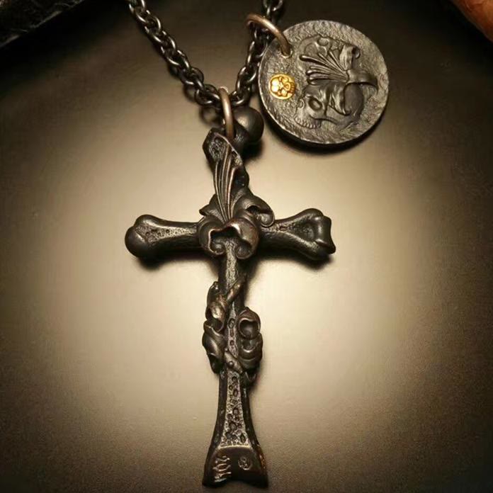 Christianartworkshop Halskette mit Kreuz und Blume aus 925er Sterlingsilber: die Verbindung von Retro-Charme und göttlicher Bildsprache - 925er Sterlingsilber - image 1