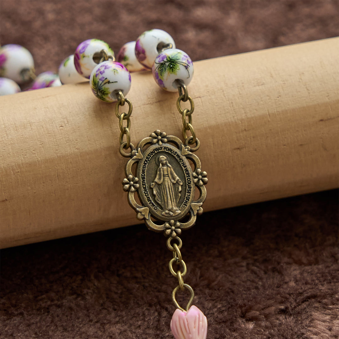 Christianartworkshop Wundertätige Medaille und Kruzifix aus 8 mm Keramikperlen und Blumenharzperlen, handgefertigter Rosenkranz