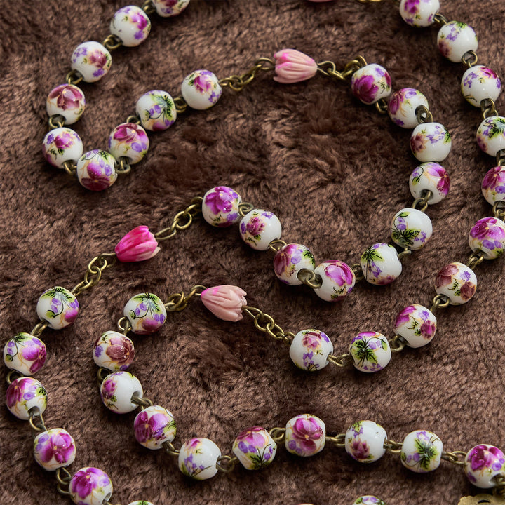 Christianartworkshop Wundertätige Medaille und Kruzifix aus 8 mm Keramikperlen und Blumenharzperlen, handgefertigter Rosenkranz