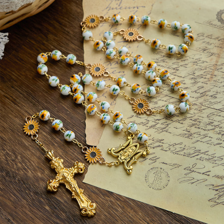 Christianartworkshop Jesus ist das Geschenk: Handgefertigter Rosenkranz mit gelben Blumen im Sonnenblumen-Stil und Geschenkkarte - image 7