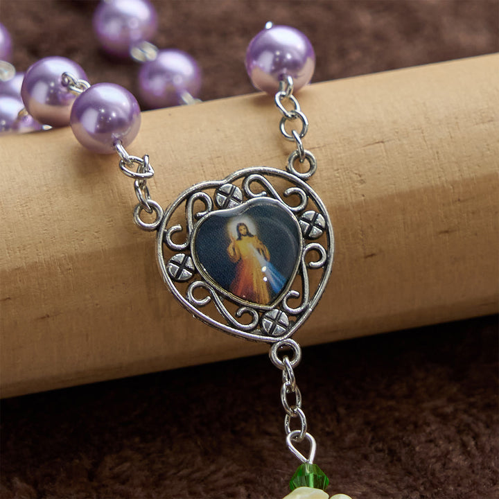 Christianartworkshop Handgefertigter Rosenkranz zur Barmherzigkeit Gottes mit violetten Perlen und Blumen: Ein unverzichtbares Geschenk für Gläubige