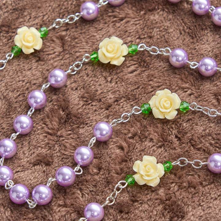 Christianartworkshop Handgefertigter Rosenkranz zur Barmherzigkeit Gottes mit violetten Perlen und Blumen: Ein unverzichtbares Geschenk für Gläubige