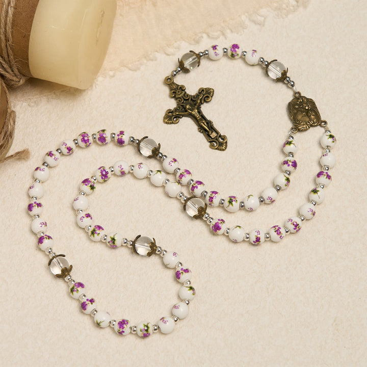 Christianartworkshop „Jesus ist das Geschenk“: Handgemachter Rosenkranz im Violett-Stil mit Geschenkkarte - image 7