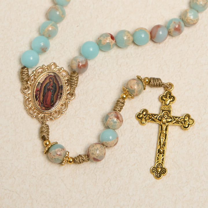 Christianartworkshop Aqua Stone Gebetsrosenkranz mit goldenen Akzenten: Eine göttliche Quelle des Friedens und der Hingabe