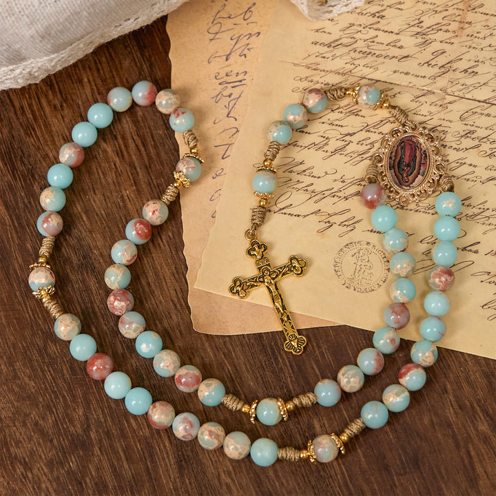Christianartworkshop Aqua Stone Gebetsrosenkranz mit goldenen Akzenten: Eine göttliche Quelle des Friedens und der Hingabe