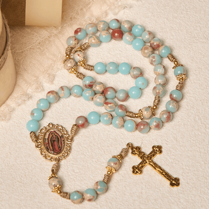 Christianartworkshop Aqua Stone Gebetsrosenkranz mit goldenen Akzenten: Eine göttliche Quelle des Friedens und der Hingabe