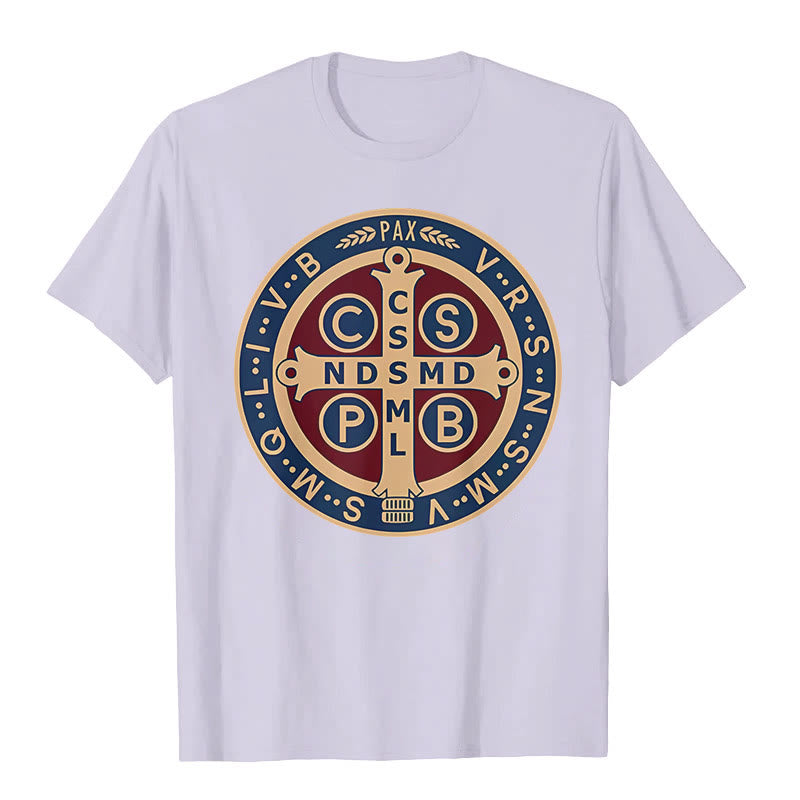 Christianartworkshop Klassisches farbiges Kurzarm-T-Shirt mit St.-Benedikt-Symbol - Lila - 2XL - image 11