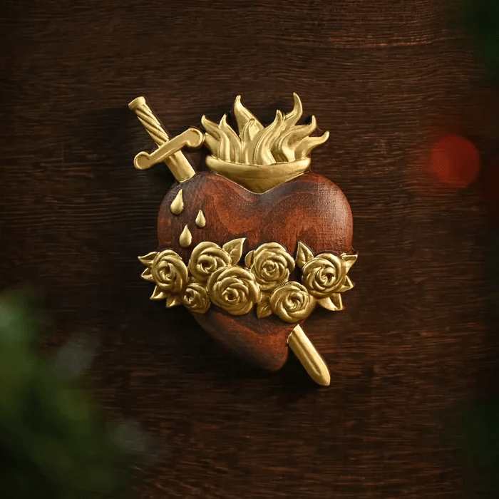 Christianartworkshop Einzigartige geschnitzte christliche Herz-Jesu-Desktop-Ornamente - Umriss in Gold - A - 10 cm - image 0