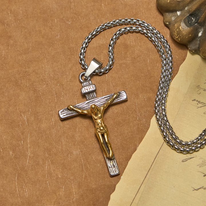 Christianartworkshop Halskette mit 3-farbigem Kruzifix-Anhänger: Göttliches Amulett des Glaubens