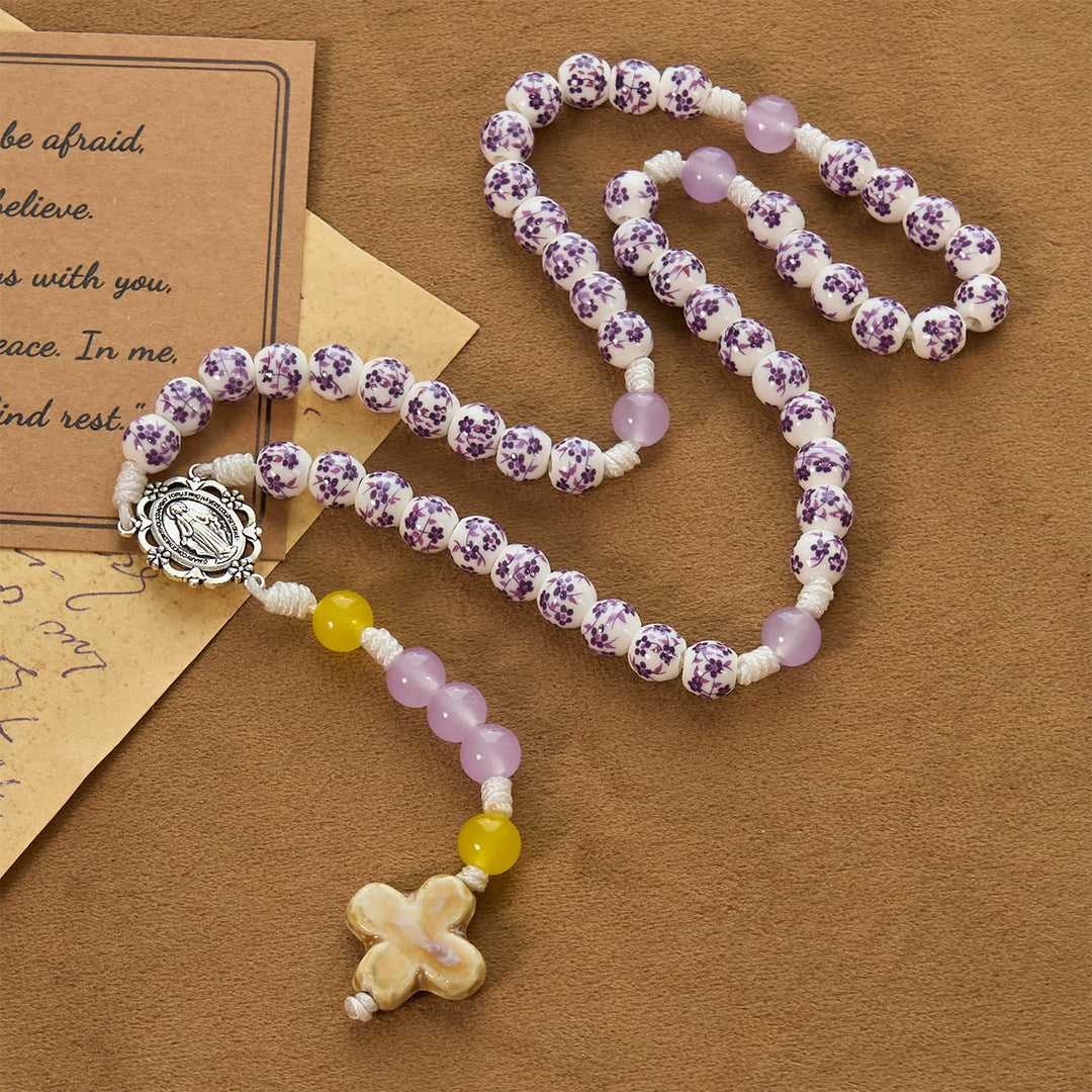 Christianartworkshop Wundertätige Medaille und Kreuz aus 8 mm Blumen-Keramikperlen, handgefertigter Rosenkranz für heilige Gebete - image 2